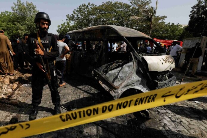 Bomb blast in Pakistan's North Waziristan kills 11 laborers 