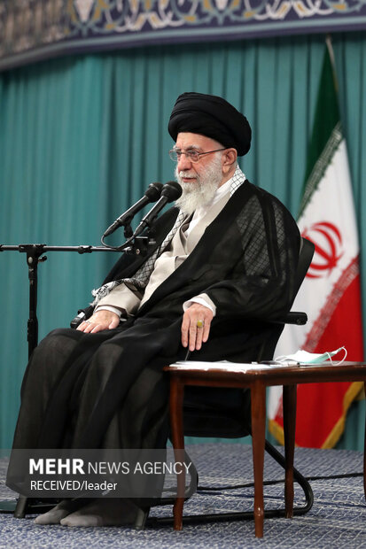 دیداراعضای ستاد برگزاری کنگره ملی شهدای استان اردبیل بارهبرانقلاب 12