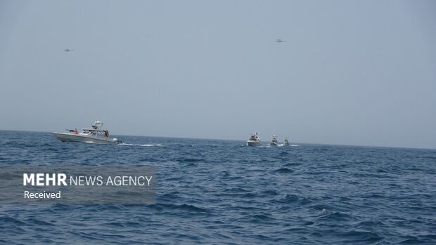 IRGC releases images of US Helicopter carrier entering PG