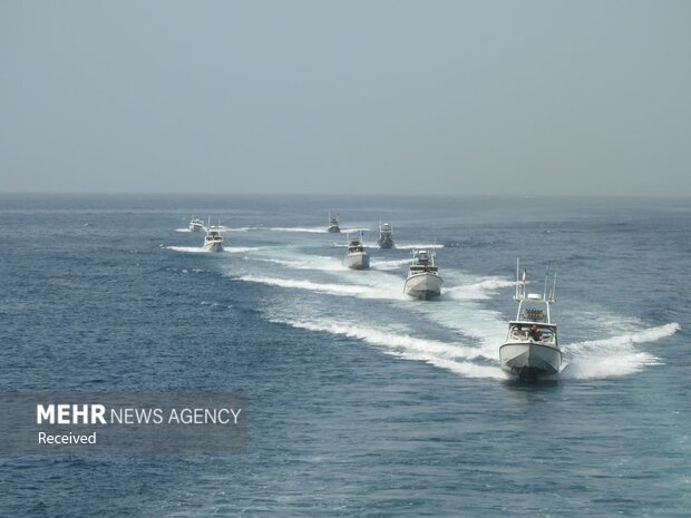 IRGC releases images of US Helicopter carrier entering PG