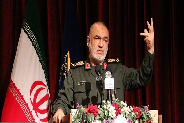 General Salami hails IRGC, Army unity, brotherhoods 