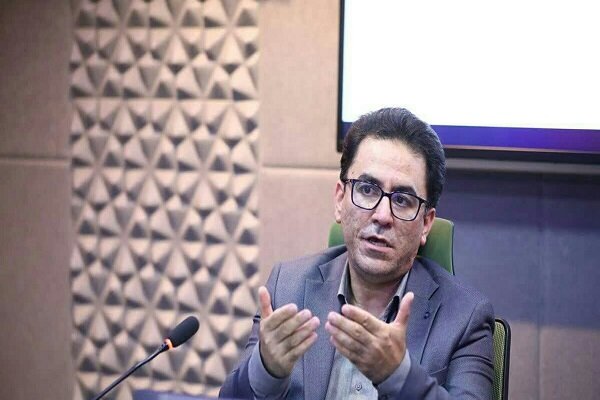 فارسی زبان علم است اما کتابهای ما علمی نوشته نمیشوند