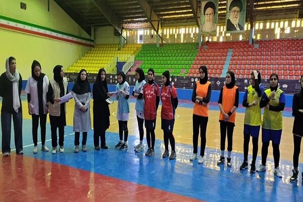 مسابقات هندبال استان مرکزی پایان یافت