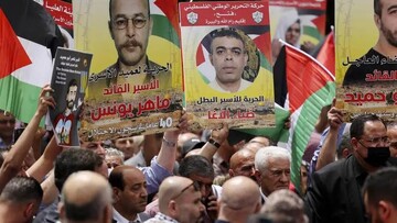 Palestinian resistance expands to Israeli jails