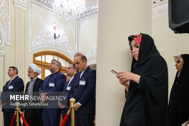 نشست خبری روسای مجالس ایران و الجزایر صبح امروز دوشنبه ۳۰ مرداد ۱۴۰۲ پس از دیدار رسمی برگزار شد