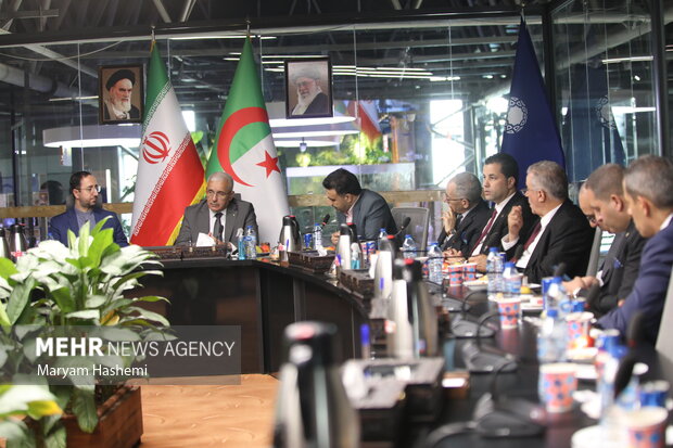 Algerian delegation visit to IHIT in Tehran