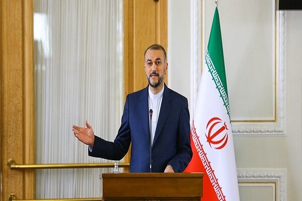 ایران مذاکرات کے ساتھ ساتھ غیر منصفانہ پابندیوں کو بے اثر بنانے کی کوشش کررہا ہے، عبداللہیان