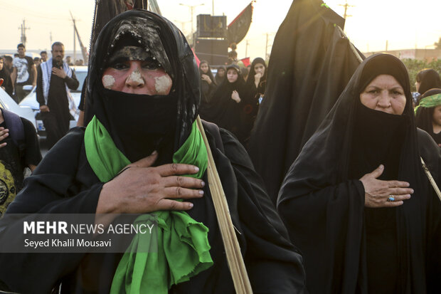 همگام با پیرغلامان حسینی در مسیر اربعین/ سفری برای کامل شدن