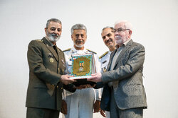 Iran army commemorates National Doctors' Day