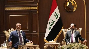 مهمترین محور رایزنی رئیس پارلمان عراق با وزیر خارجه ترکیه چه بود؟