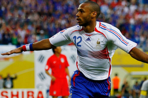 ÚØ§ÙØ´ بزرگ Â«ÙØ§ÙرÛ» در ÙÙØªØ¨Ø§Ù ÙØ±Ø§ÙسÙ/ Ø¹ÛØ§Ø± ÙØ§ÙØ¹Û Â«ØªÛØ±Û» Ù
شخص Ù
ÛâØ´ÙØ¯