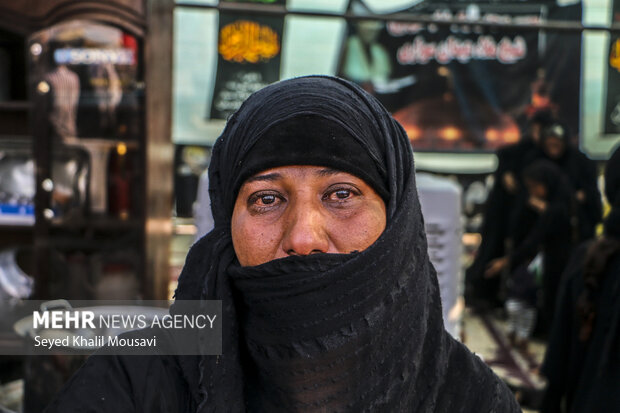 عشاق حسین در مسیر حسین (ع)