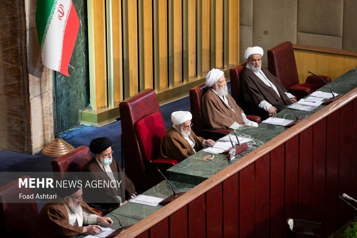مجلس خبرگان، اقامهگر نظام در روزهای سرنوشتساز 3