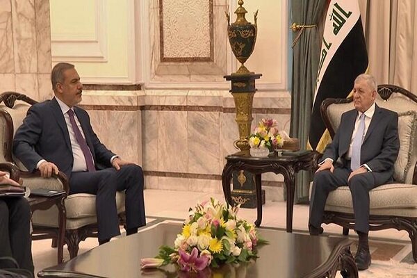 Hakan Fidan, Irak Cumhurbaşkanı ile görüştü