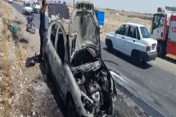 حریق خودروی ۲۰۶ درحال حرکت در جاده موسوم به «کانال️» پیشوا