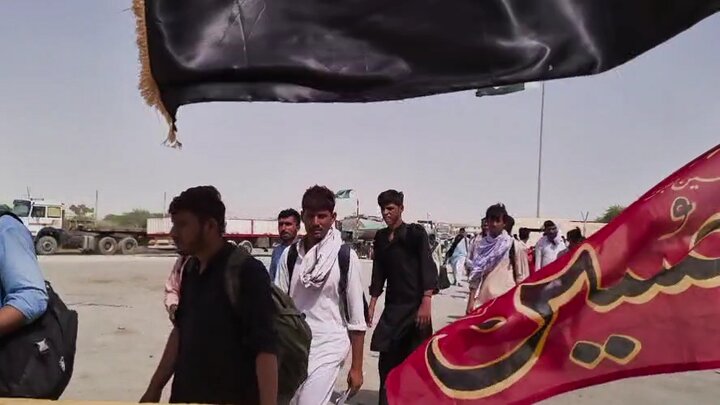 پاکستانی زائرین کی ریمدان بارڈر سے ایران آمد کا سلسلہ جاری، ویڈیو