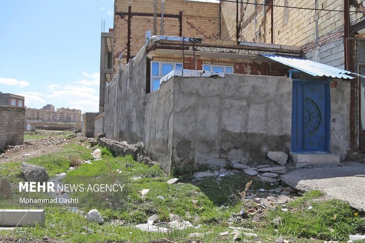 انباشت فاجعهبار جمعیت در حواشی شهرها/ روستاهایی که رنگ میبازند