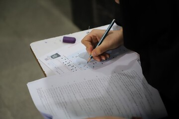 آزمون وکلا در اردبیل با رقابت ۲۵۳۴ نفر برگزار شد