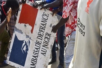 ضرب الاجل ۴۸ ساعته شورای نظامی نیجر به سفیر فرانسه برای ترک نیامی