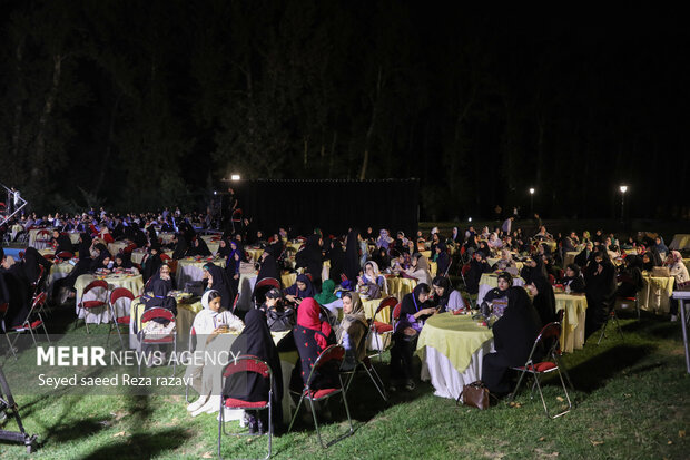 مراسم اختتامیه جشنواره هیس طوری شامگاه امروز پنج شنبه ۲ شهریور ماه ۱۴۰۲ با حضور علی باقری معاون سیاسی وزیر امور خارجه، حجت الاسلام محمد قمی رئیس سازمان تبلیغات اسلامی و با تجلیل از نفرات برگزیده در کاخ ملت مجموعه سعدآباد برگزار شد