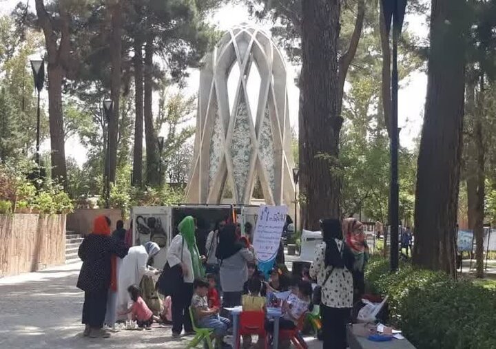 نیشابور میزبان نخستین موزه سیار بینالمللی صلح کودک شد نیشابور میزبان نخستین موزه سیار بینالمللی صلح کودک شد