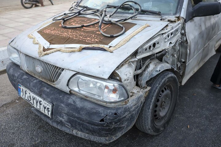 ماشین زمان در مسیر اربعین!/پراید خستهای که به زائران خدمت میکند