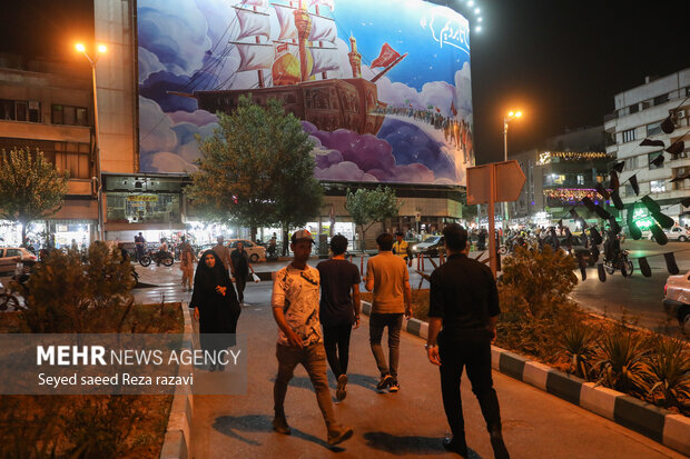 جدیدترین طرح دیوارنگاره میدان انقلاب تهران با عنوان بیا تا برویم روز شنبه ۴ شهریور ماه ۱۴۰۲ رونمایی شد