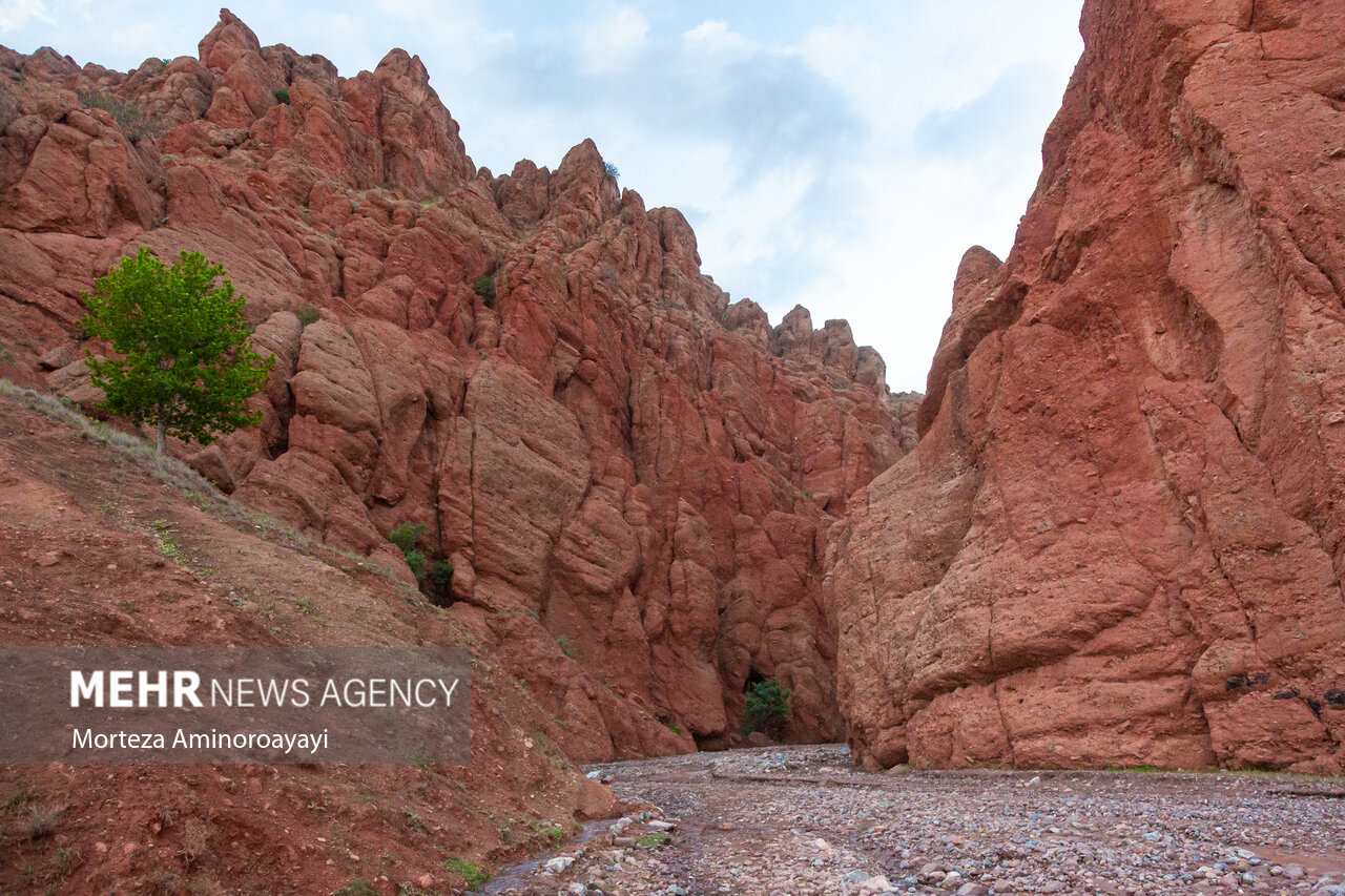 Neyşabur’daki Heft Gar vadisi