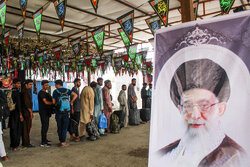 زائرین اربعین کے لیے خوش خبری: ایران نے پاکستانیوں کے لیے ویزا فری کرنے کا اعلان کر دیا