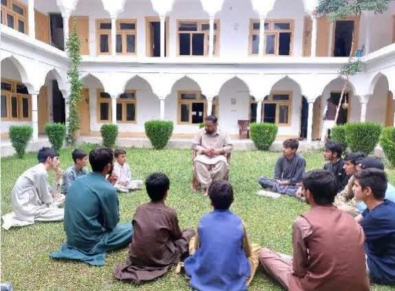 سلسله دوره‌های تربیت مربی قرآن کریم در پاکستان برگزار شد