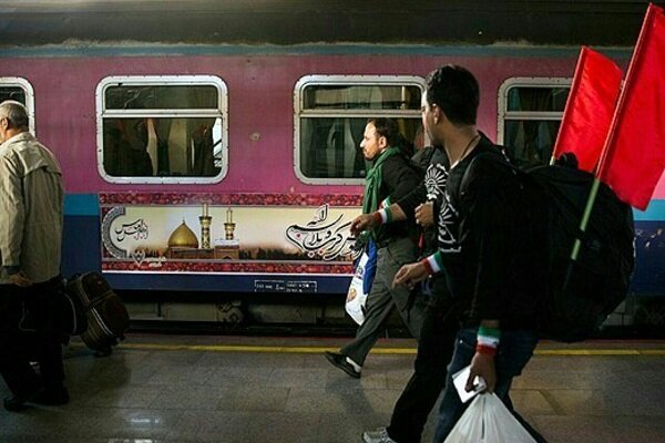 جابه‌جایی رایگان زوار حسینی با ۲ دستگاه قطار ریل باس