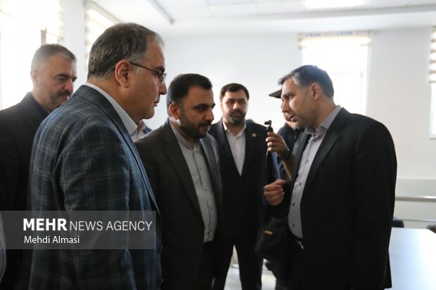 سفر وزیر ارتباطات به استان زنجان