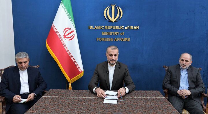 İran ve Özbekistan dışişleri bakanları görüştü