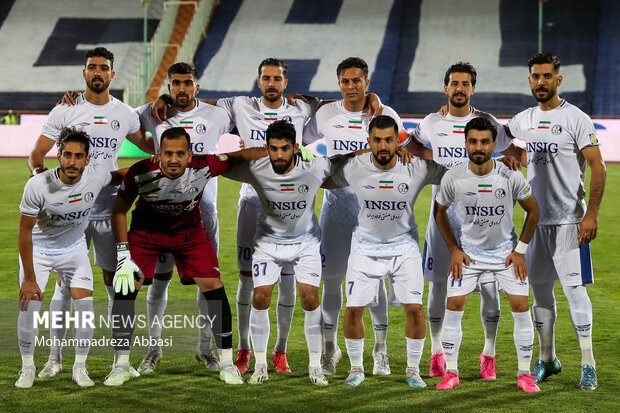 دربی خوزستان برای دوری از سقوط/جدال در میانه جدول