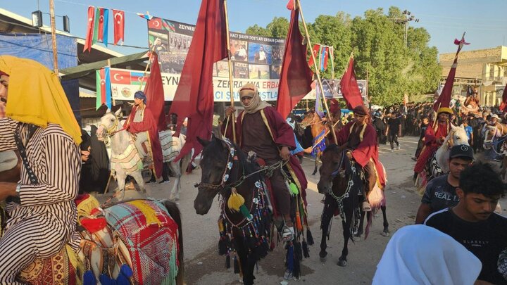 موکبهای مردمی جمهوری آذربایجان و ترکیه در پیادهروی اربعین+ فیلم