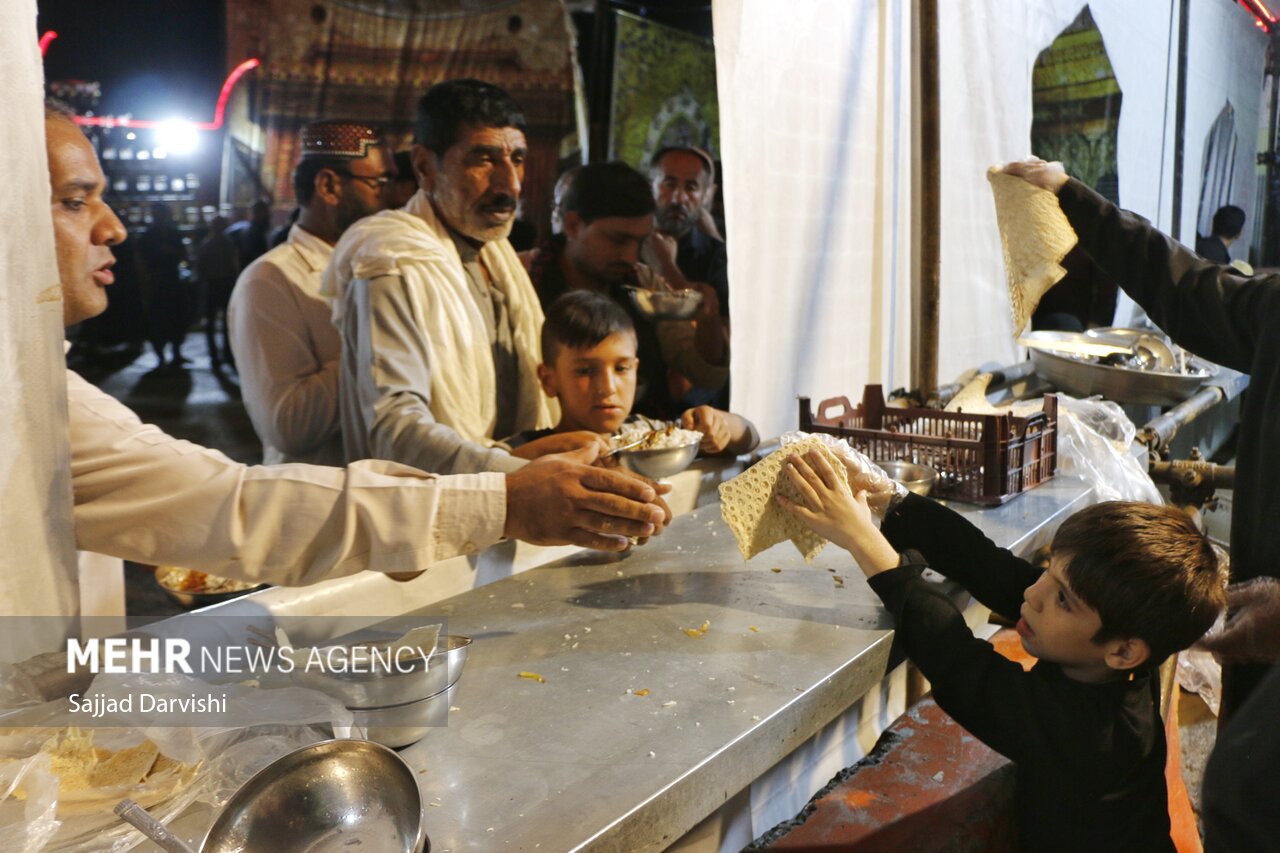 مهماننوازی لرستانیهابهوقت اربعین/موکبهایی که میزبان زائران شد