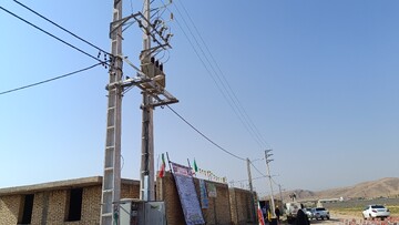 طرح‌های برق رسانی به ۱۶ روستای شهرستان بجستان تکمیل می شود