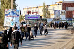 تداوم موج بازگشت زائران از مرز خسروی؛ ظهر سه‌شنبه