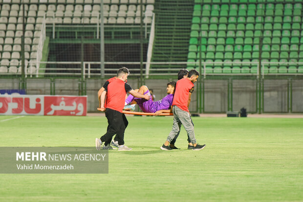 دیدار تیم های فوتبال ذوب آهن - اصفهان