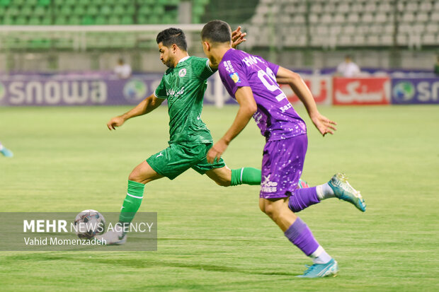 دیدار تیم های فوتبال ذوب آهن - اصفهان