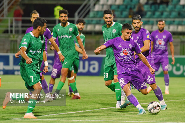 دیدار تیم های فوتبال ذوب آهن - اصفهان