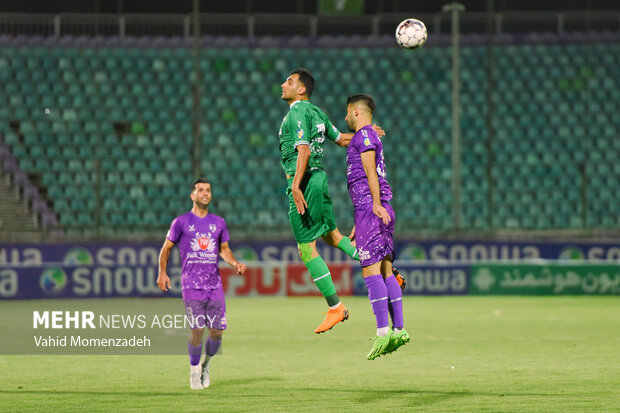 دیدار تیم های فوتبال ذوب آهن - اصفهان