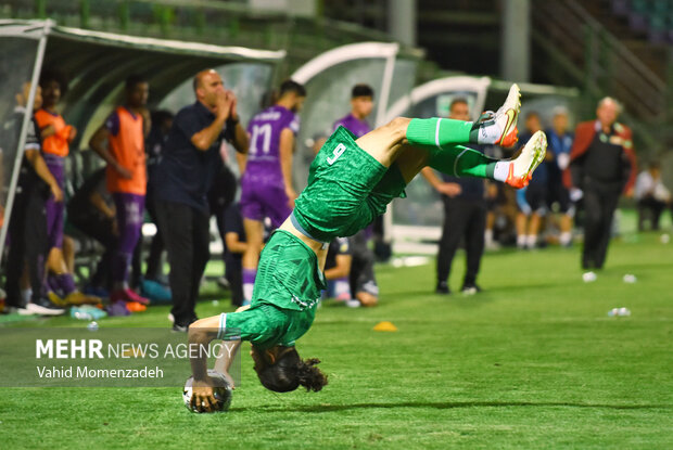 دیدار تیم های فوتبال ذوب آهن - اصفهان