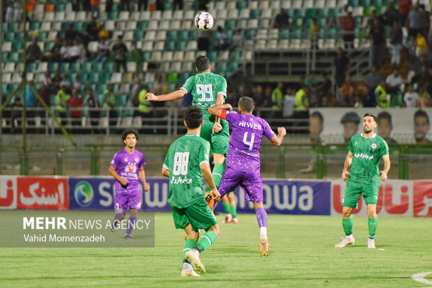دیدار تیم های فوتبال ذوب آهن - اصفهان