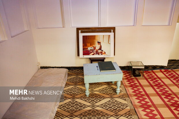 حضور زائران اربعین در خانه امام خمینی(ره) در نجف