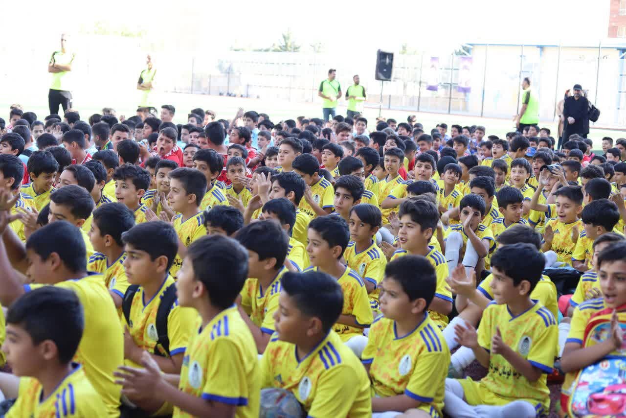 مراسم اختتامیه مدرسه فوتبال شهرداری همدان برگزار شد