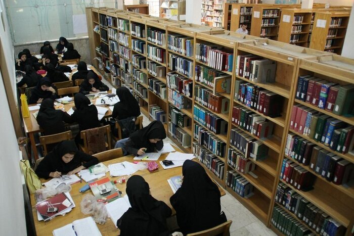 اجرای ۶۹۳ برنامه فرهنگی توسط کتابخانه‌های عمومی اردستان