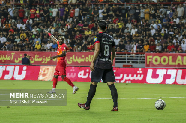 دیدار تیمهای فوتبال فولاد خوزستان و پرسپولیس تهران 6