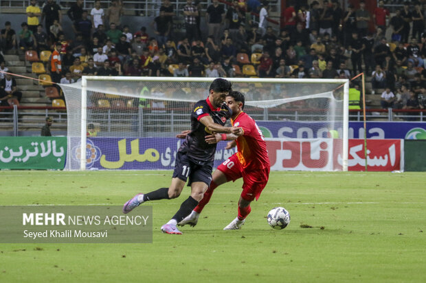 دیدار تیمهای فوتبال فولاد خوزستان و پرسپولیس تهران 31