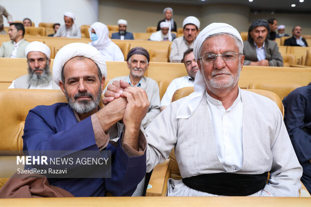 نشست علمای اهل سنت با رئیس جمهور